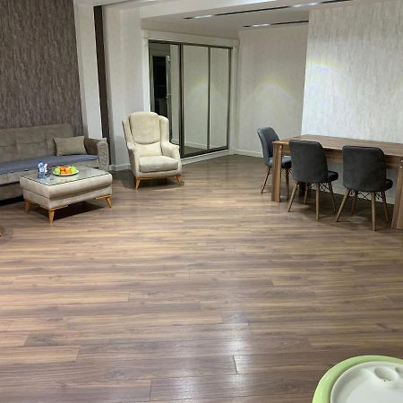 Park Azure Apartment Deluxe 2 Bedroom Баку Екстериор снимка