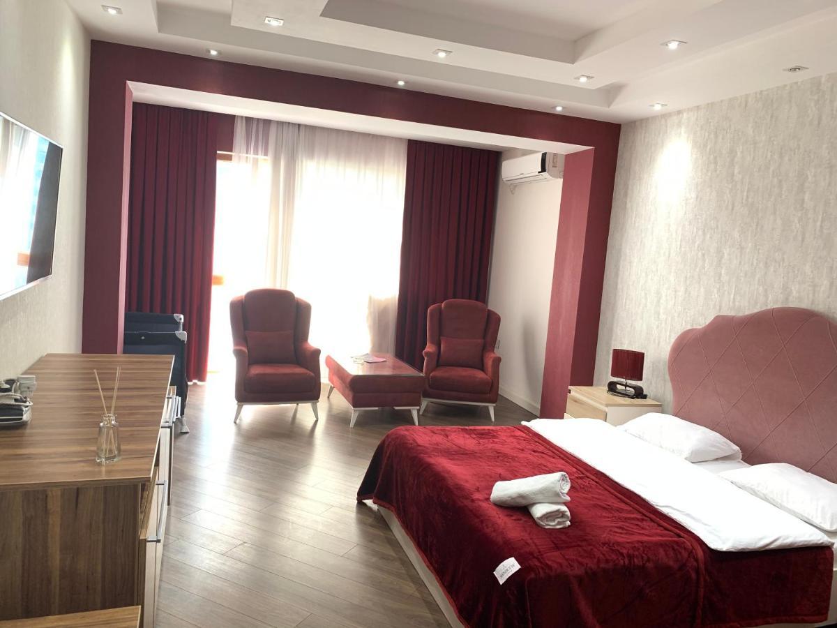Park Azure Apartment Deluxe 2 Bedroom Баку Екстериор снимка