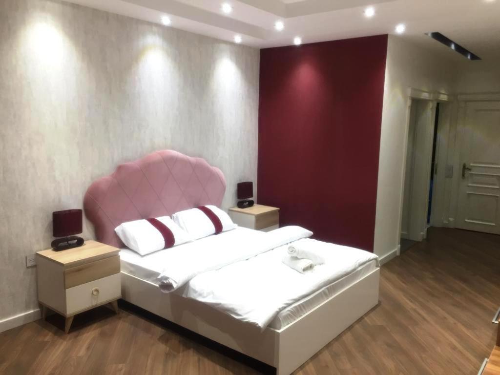 Park Azure Apartment Deluxe 2 Bedroom Баку Екстериор снимка