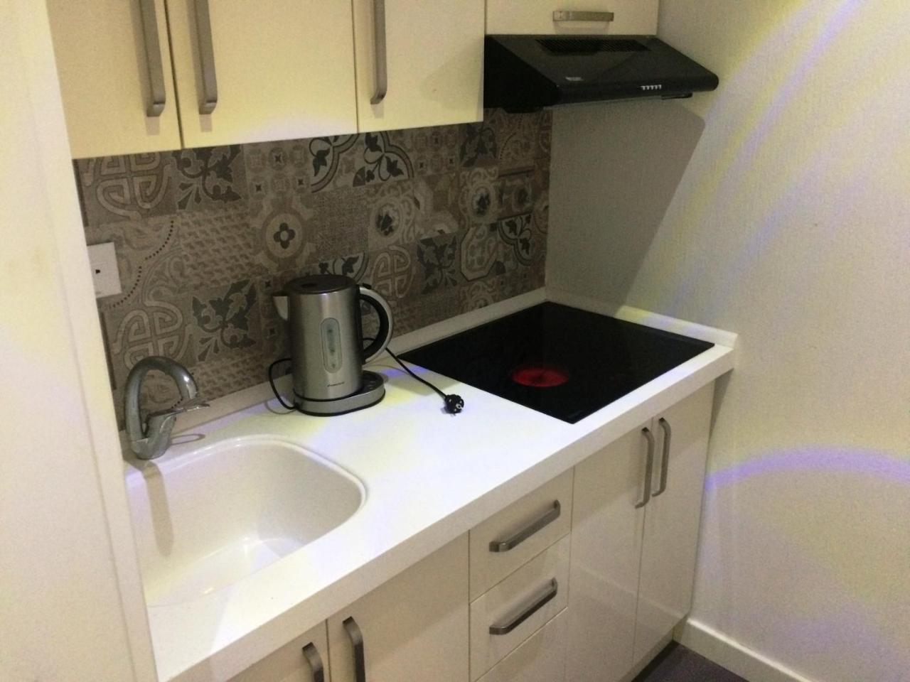 Park Azure Apartment Deluxe 2 Bedroom Баку Екстериор снимка
