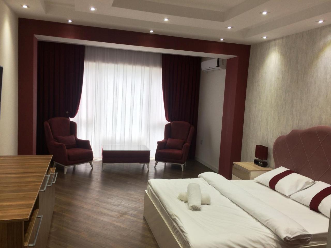 Park Azure Apartment Deluxe 2 Bedroom Баку Екстериор снимка