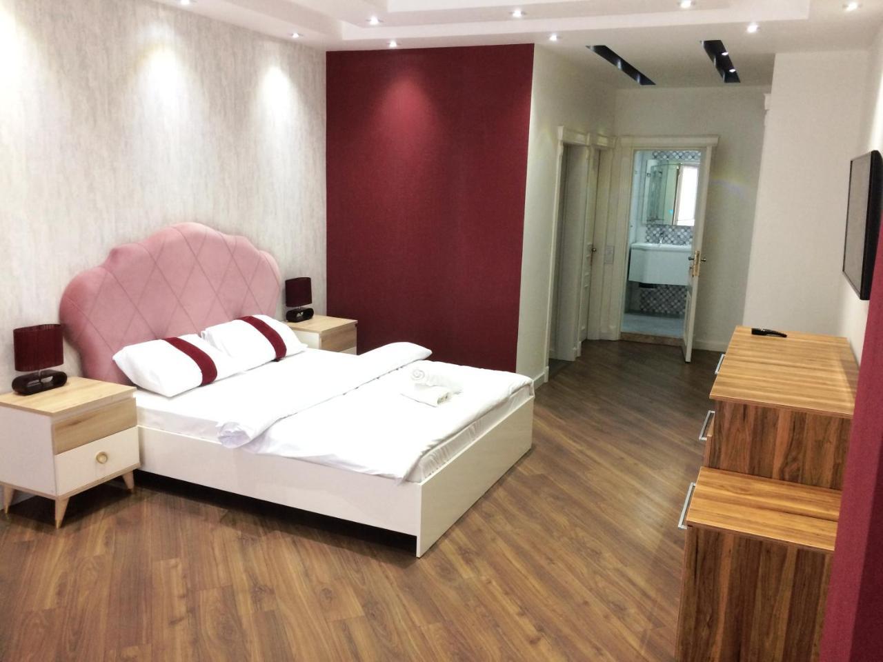 Park Azure Apartment Deluxe 2 Bedroom Баку Екстериор снимка