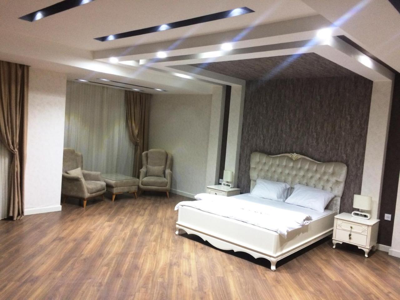 Park Azure Apartment Deluxe 2 Bedroom Баку Екстериор снимка