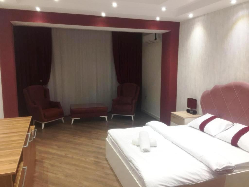 Park Azure Apartment Deluxe 2 Bedroom Баку Екстериор снимка