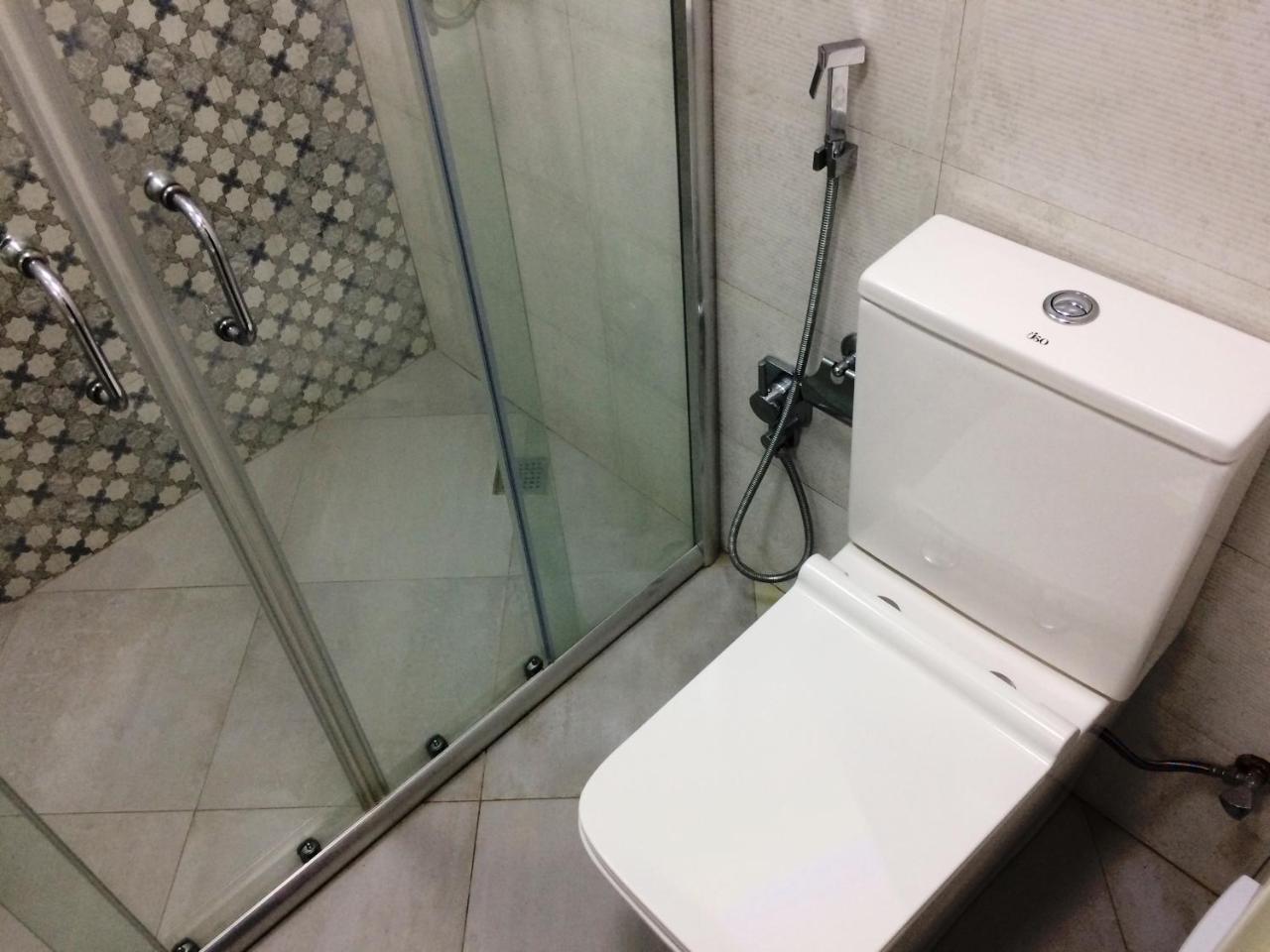 Park Azure Apartment Deluxe 2 Bedroom Баку Екстериор снимка