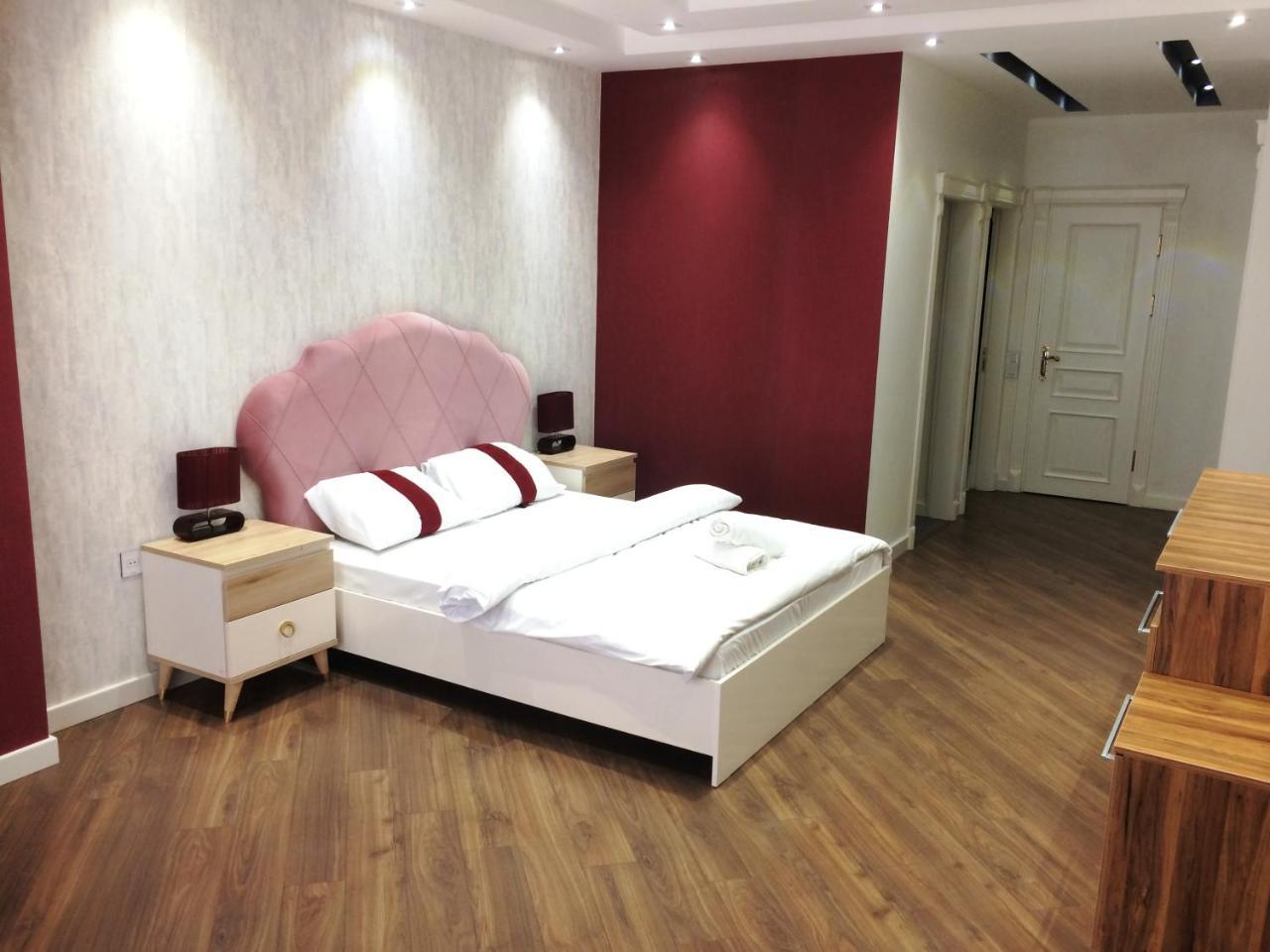 Park Azure Apartment Deluxe 2 Bedroom Баку Екстериор снимка