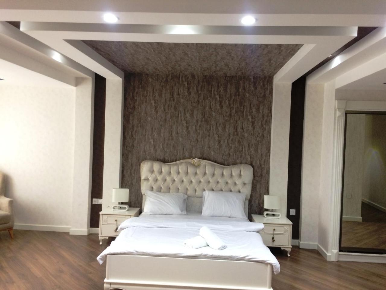 Park Azure Apartment Deluxe 2 Bedroom Баку Екстериор снимка